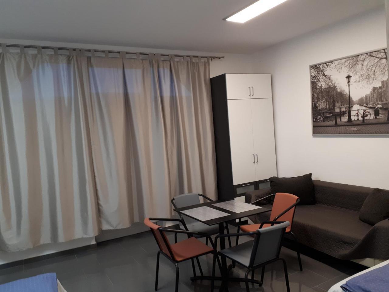Kertvárosi Apartman II Tiszaújváros Exterior foto