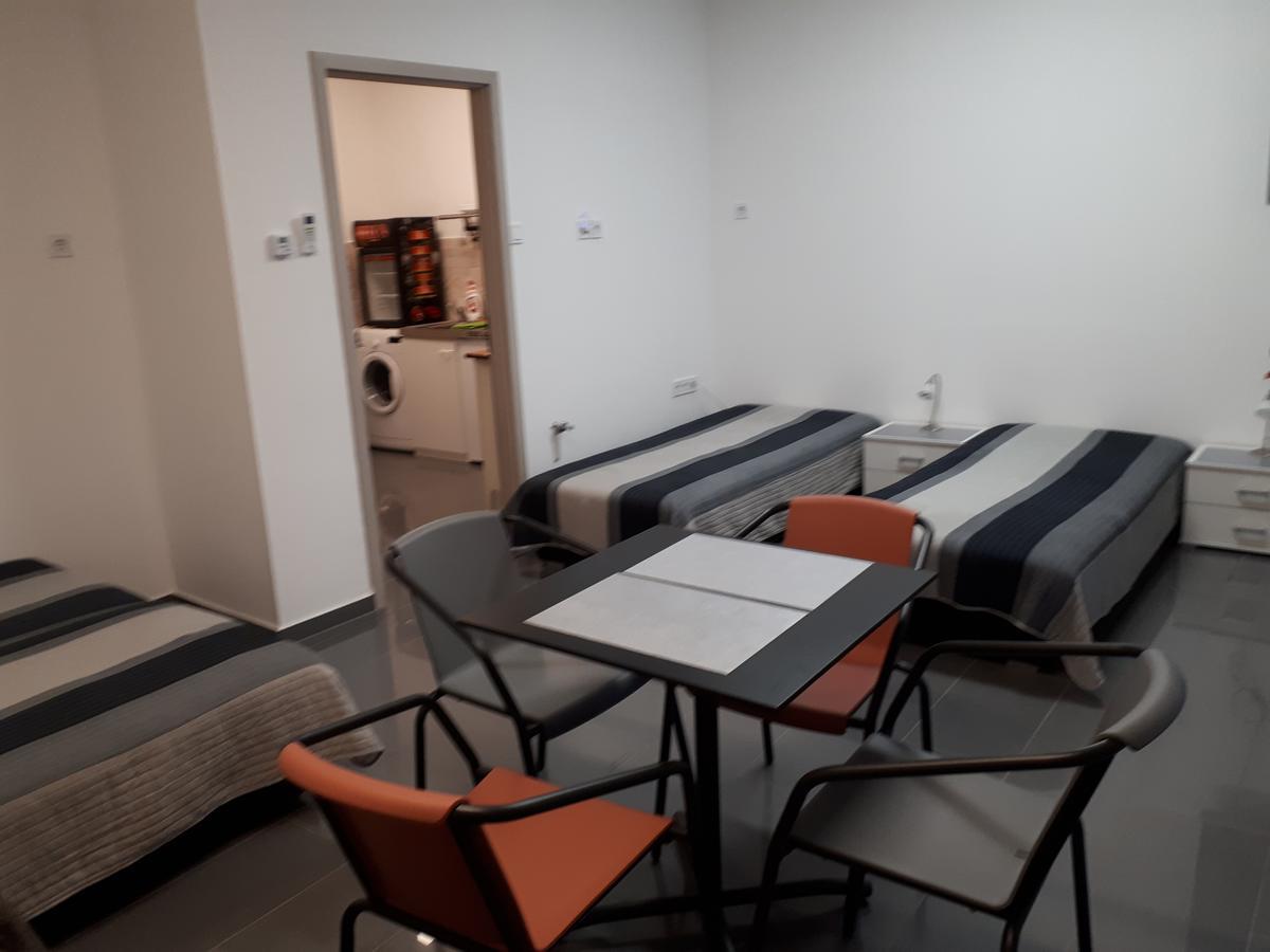 Kertvárosi Apartman II Tiszaújváros Exterior foto