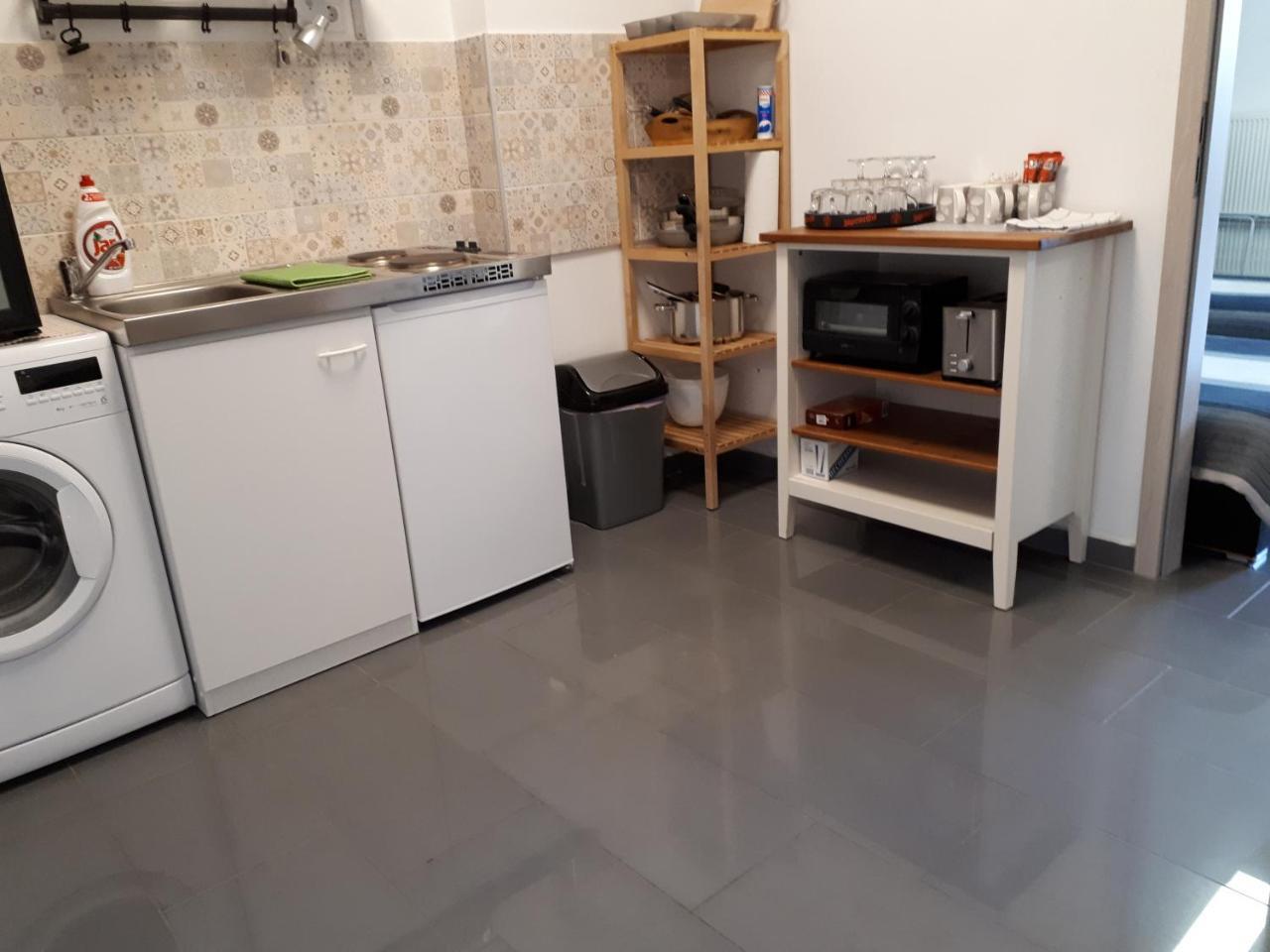 Kertvárosi Apartman II Tiszaújváros Exterior foto